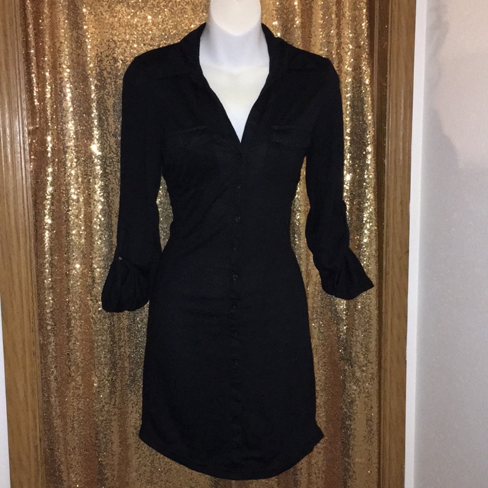 Button front quarter sleeve dress